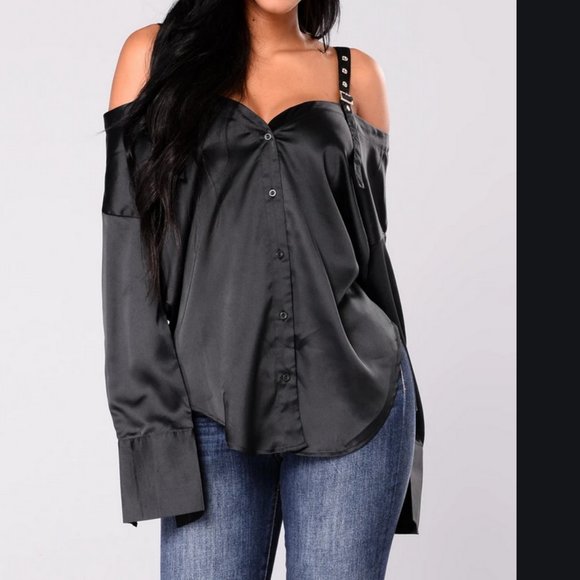 Fashion Nova Yessinia Satin Top